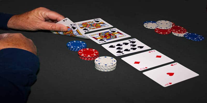 Game bài poket đổi thưởng uy tín Dabet, chơi thật cược thật rút thưởng nhanh.